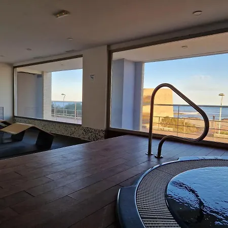 Mirando A Dos Mares *